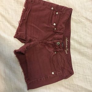 American eagle maroon low rise shorts